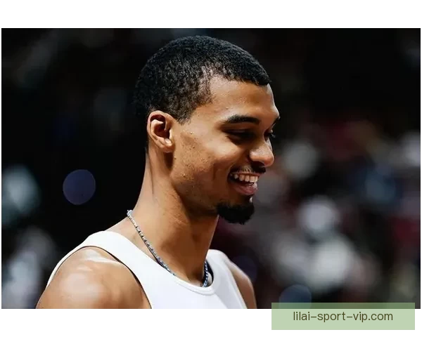 文班亚马：全队团结合作互相支持 我们将继续坚持为球队做出无声贡献