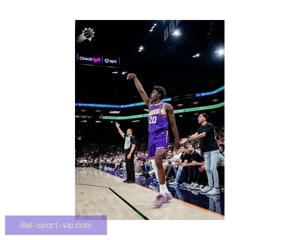 纳什观战太阳终结五连败布克爆发带队大胜猛龙